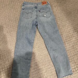 Levi's 724 High Rise Straight Crop Light Blue Denim